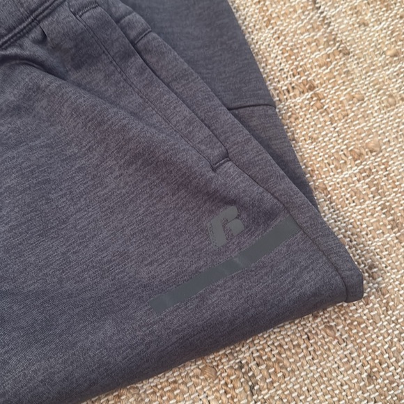 Russell Fleece Lined Pant Jogger Gray Black Boy's Large 10 / 12 - Picture 4 of 6